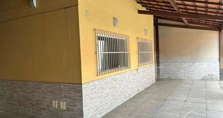 Casa com 3 quartos sendo uma suíte, área da casa 110m2... Ilha dos Bentos Vila Velha ES...