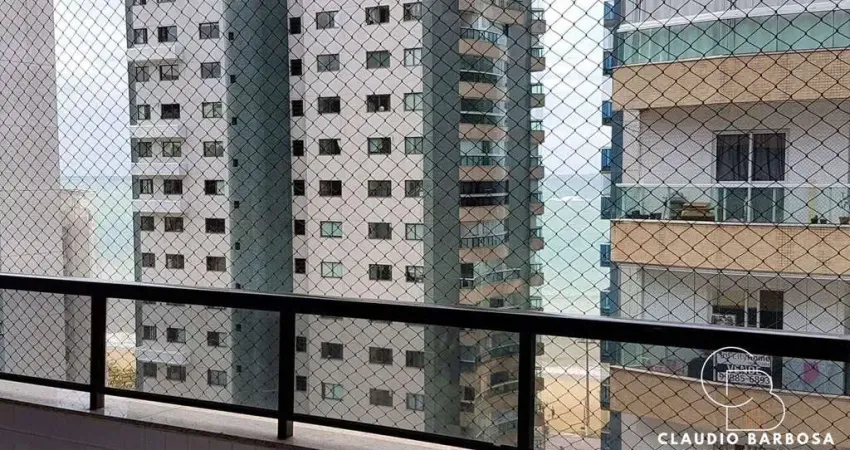 Lindo Apartamento de 04  Quartos em Praia de  Itapuã com Varanda e Lazer Completo!