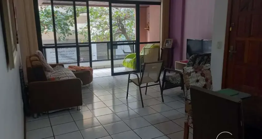 Lindo apartamento de 03 quartos na quadra do mar na praia da costa!