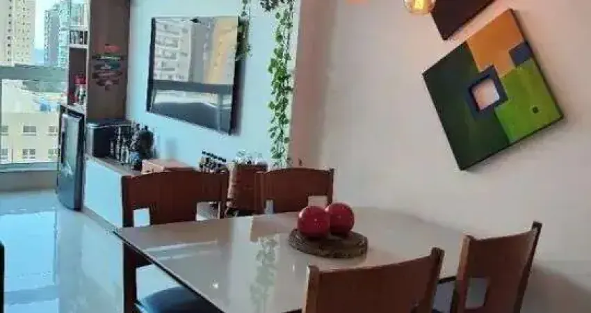 Lindo apartamento de 02 quartos na praia de gaivotas com varanda e lazer completo!