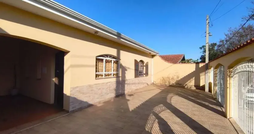 Casa para aluguel, 3 quartos, 1 suíte, 4 vagas, Centro - Boituva/SP