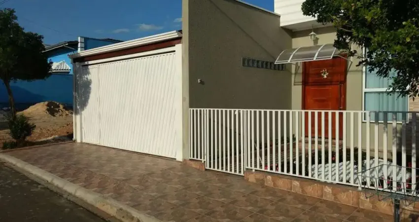 Casa com 2 dormitórios à venda, 200 m² por R$ 689.000 - Jardim Sartorelli - Iperó/SP