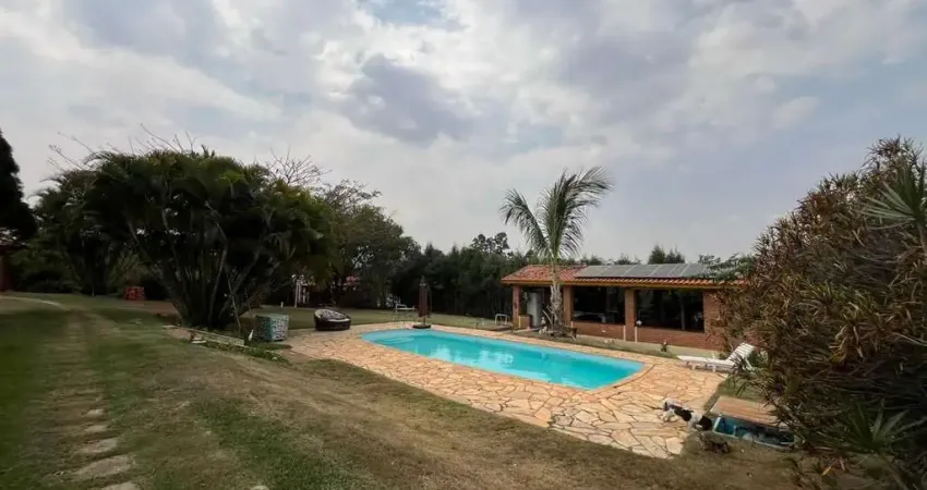 Chácara com 3 dormitórios à venda, 4545 m² por R$ 980.000,00 - Chácara dos Pinhais - Boituva/SP