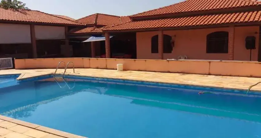 Chácara com 2 dormitórios à venda, 1000 m² por R$ 848.000 - Parque das Árvores - Boituva/SP