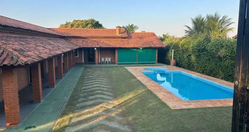 Chácara com 4 dormitórios à venda, 1100 m² por R$ 1.400.000,00 - Vitassay - Boituva/SP