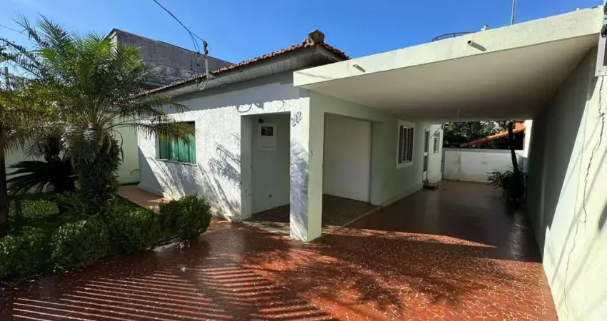 Casa com 3 dormitórios à venda, 202 m² por R$ 1.060.000,00 - Centro - Boituva/SP