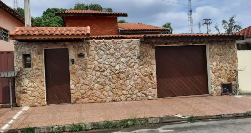 Casa com 3 dormitórios à venda, 200 m² por R$ 540.000 - Centro - Iperó/SP