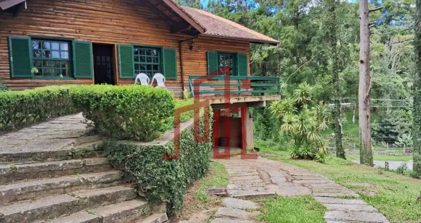 Casa em estilo chalé canadense em condomínio em mury - nova friburgo