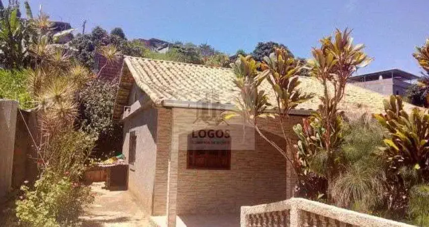 Casa no Bairro Filgueiras com excelente quintal- Juiz de Fora - MG.
