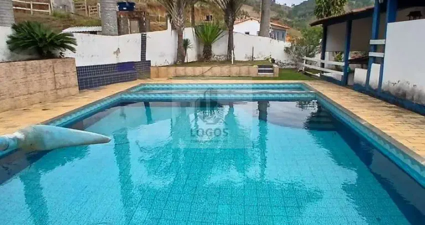 Linda Granja completa a 3km do Centro de Chácara - Oportunidade Única!