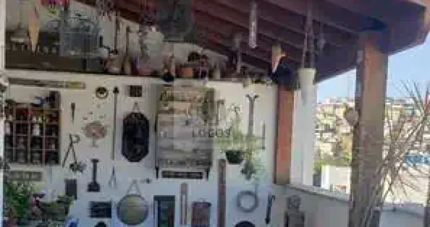 Linda cobertura 4 quartos com ótima localização no Jardim Gloria - Juiz de Fora - MG - 01