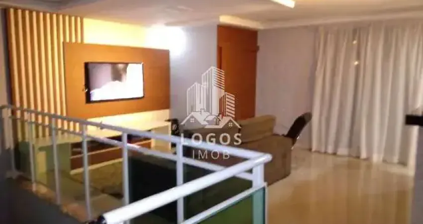 Linda casa Triplex no Condomínio Alto dos Pinheiros- São Pedro- Juiz de Fora- MG.