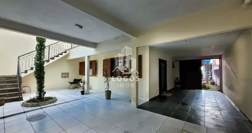 Linda casa 4 quartos no Bairro Cascatinha - Juiz de Fora - MG - 02