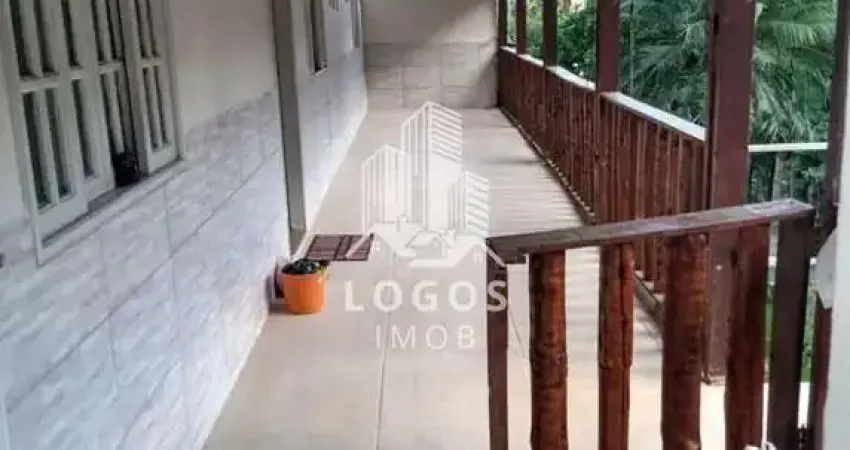 Linda casa estilo granja com piscina em Monte Verde - 20min do Bairro Teixeiras - 05