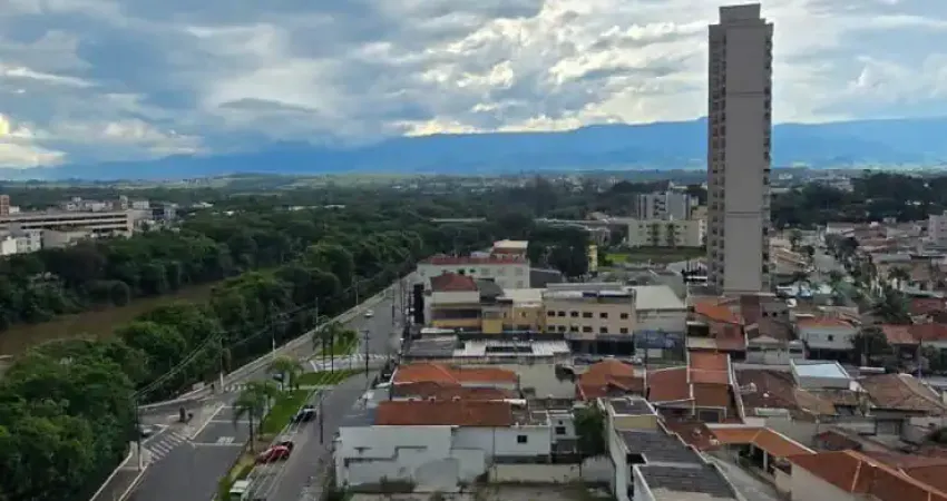 BELÍSSIMO APARTAMENTO À VENDA BEM LOCALIZADO, PERTO DE TUDO!