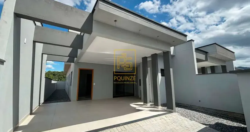 Casa espaçosa com garagem multifuncional no bairro Benedito