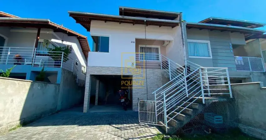 Casa Semi Mobiliada à Venda no Bairro Estrada das Areias – Indaial