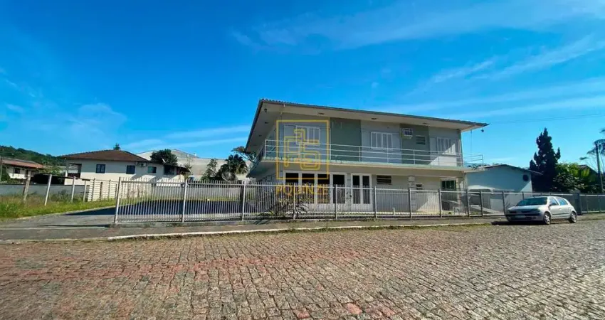 Casa com 5 quartos à venda no Centro, Ascurra 
