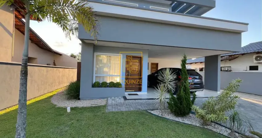 Espaço, conforto e lazer em uma belíssima casa semi mobiliada em timbó.