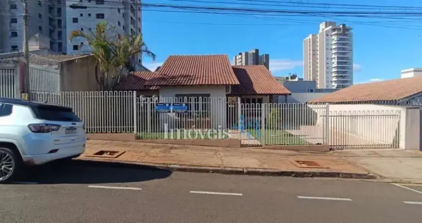 Casa com 4 quartos à venda na Rua Chile, 59, Centro, Cambé
