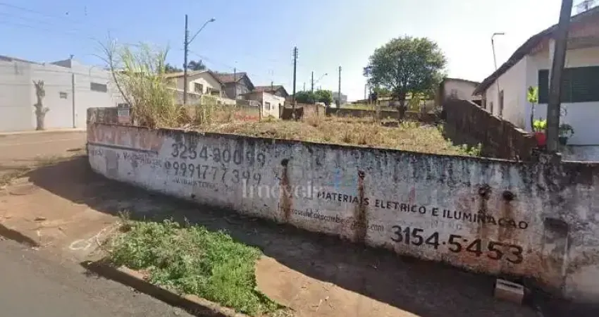 Terreno à venda na Rua Santos, 487, Vila Salomé, Cambé