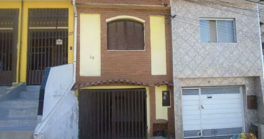 Casa com 3 quartos à venda na Rua Santos Ferreira de Freitas, 43, Jardim Ipê, Mauá