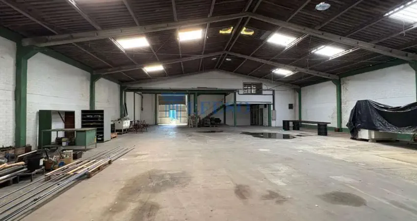 Pavilhão para locação em cachoeirinha, ponta porã, 1 banheiro