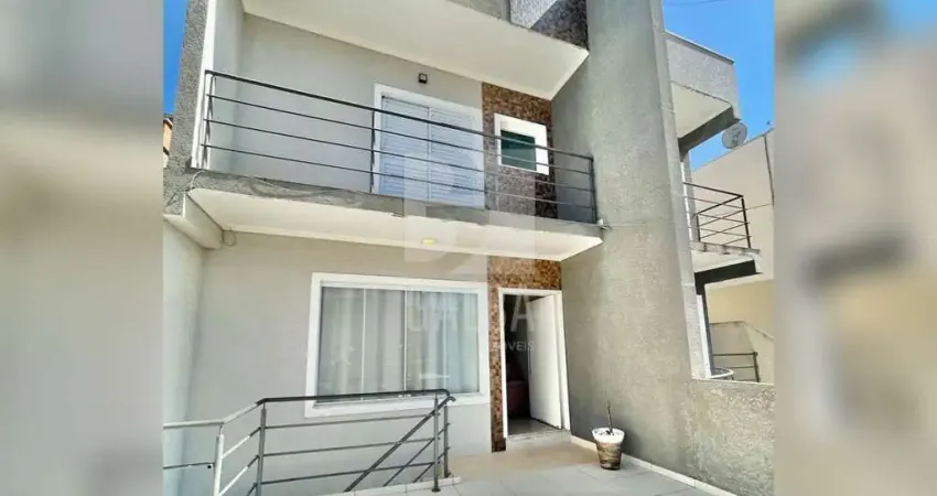 Casa à venda no Jardim Maristela na cidade de Atibaia