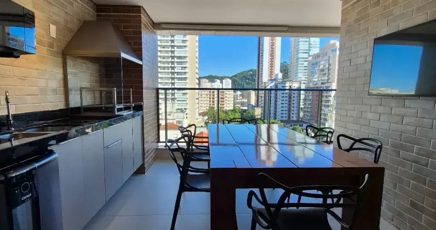 1 QUADRA DA PRAIA! VARANDA COM CHURRASQUEIRA! PORTEIRA FECHADA! 3 SUITES, 2  VAGAS, LAZER COM PISCIN