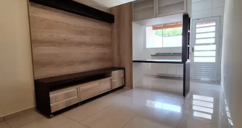 Seu novo lar está aqui! sobrado com 2 suítes, sala integrada e garagem no jardim nely