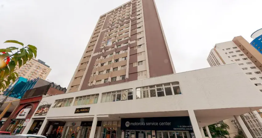 Apartamento totalmente reformado 3 dormitórios à venda no Batel