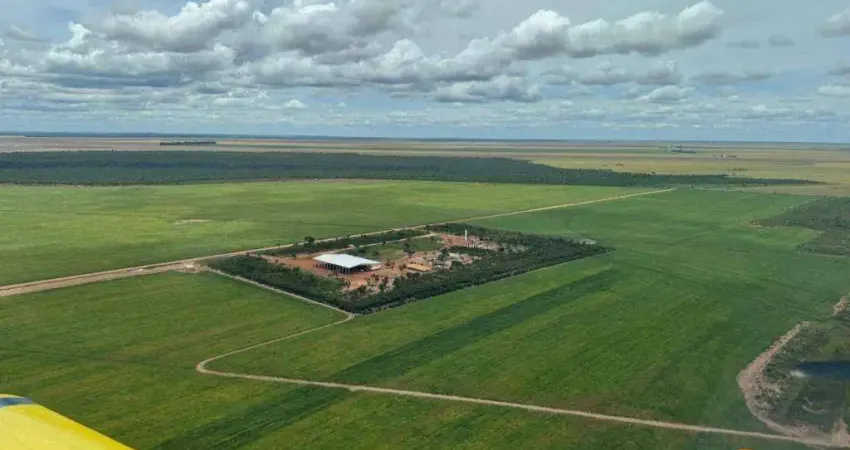 Fazenda à venda, 68000000 m² por R$ 300.000.000 - Zona Rural - Luis Eduardo Magalhães/BA