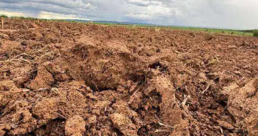 Fazenda à venda, 11000000 m² por R$ 25.000.000,00 - Zona Rural - Planalto da Serra/MT