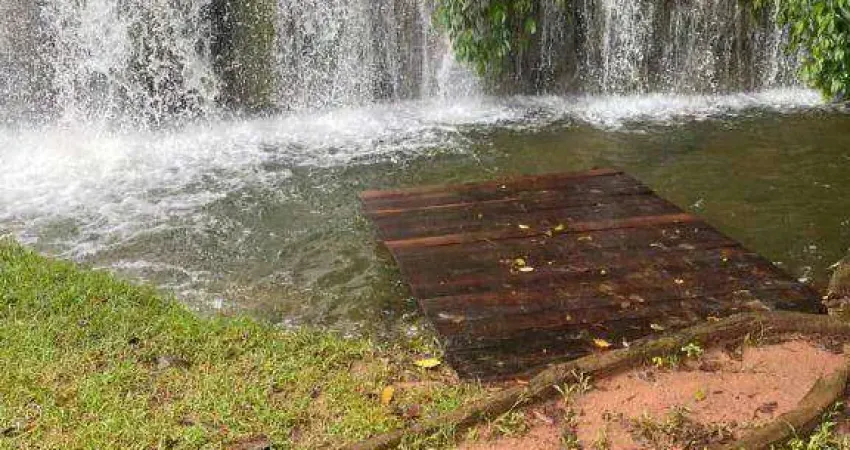 Fazenda à venda, 2000000 m² por r$ 3.500.000 - zona rural - nobres/mt