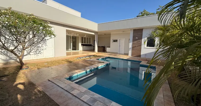 Linda casa para locação no renomado condomínio portal das estrelas boituva/sp, casa possui 4 suites com moveis planejados.