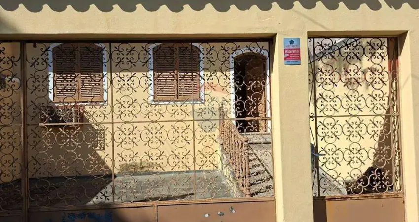 Casa 3 Quartos com 338m² à venda por R$550.000,00 - Penha Circular - RJ