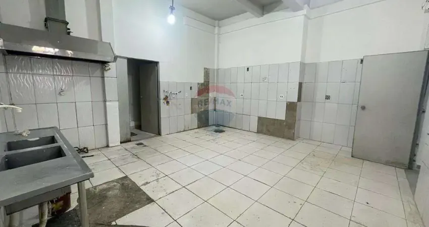 Loja com 70m2 para locação na Vila da Penha  por 1.500,00