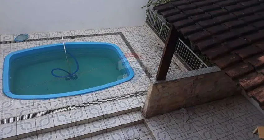 CASA COM 4 QUARTOS A VENDA COM 250M² POR R$ 350.000,00 – GUADALUPE – RJ