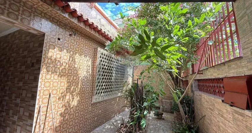 Casa  3 quartos à venda  com 98 m²  por  R$ 450.000,00 -Marechal Hermes - Rio de Janeiro