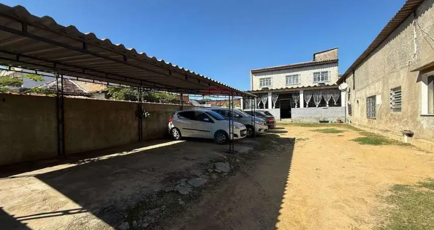 Quatro Casas, 9 quartos à venda com 220m2 por R$ 550.000,00 - Vigário Geral - Rio de Janeiro
