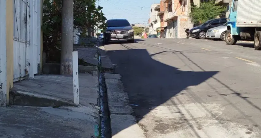 Casa térrea em Carapicuíba com entrada e parcelas direto