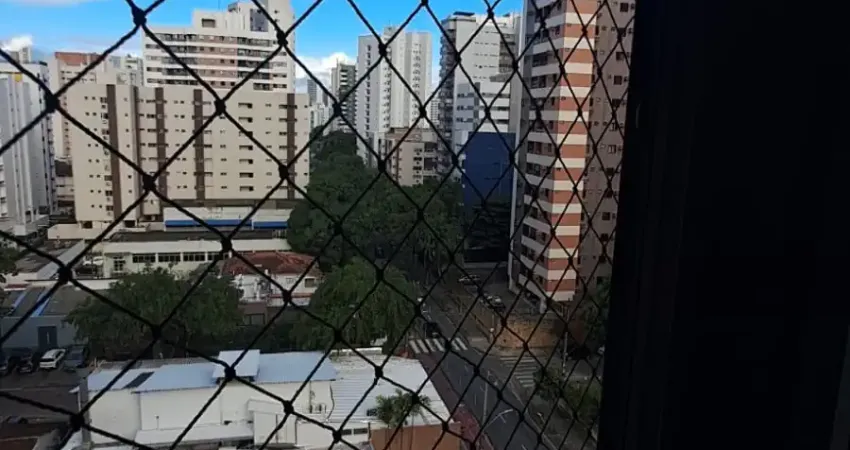Apto a venda  nas Graças dois mais dependência completa e lazer completo.