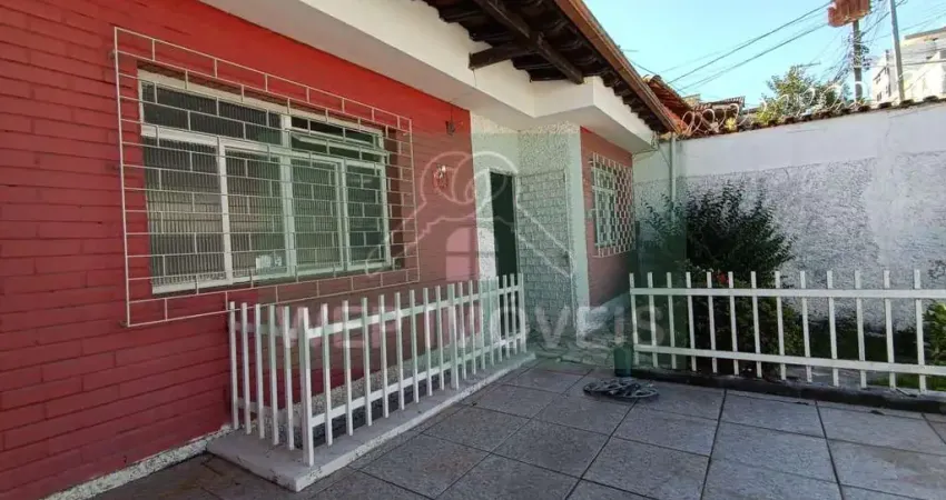 Casa com 3 quartos à venda na Rua Pitangui, Sagrada Família, Belo Horizonte