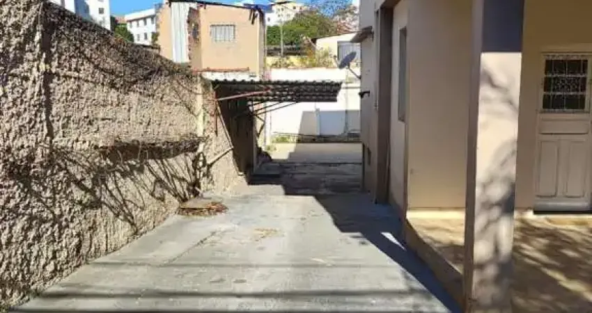 Casa Geminada com 3 quartos à venda em Belo Horizonte