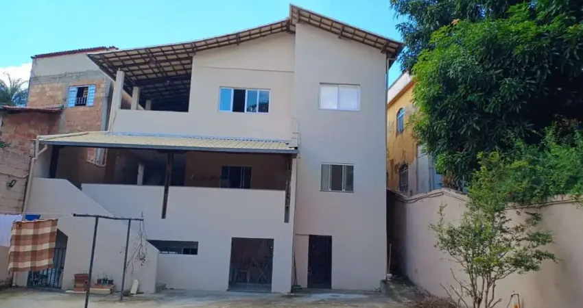 Casa com 6 quartos à venda na Rua Calafate, Goiânia, Belo Horizonte