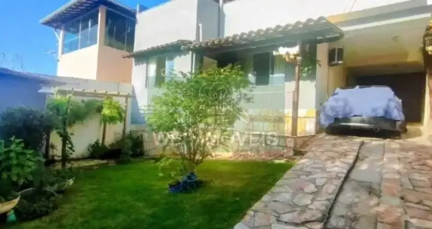 Casa com 3 quartos à venda na Rua Rosada, Vitória, Belo Horizonte