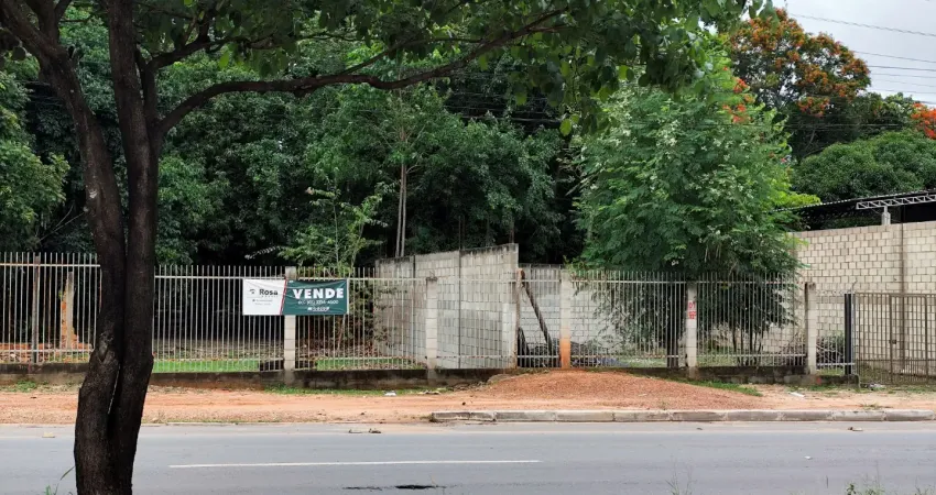 Vendo conjunto de 3 lotes com 2.900m2– frente para a avenida das torres