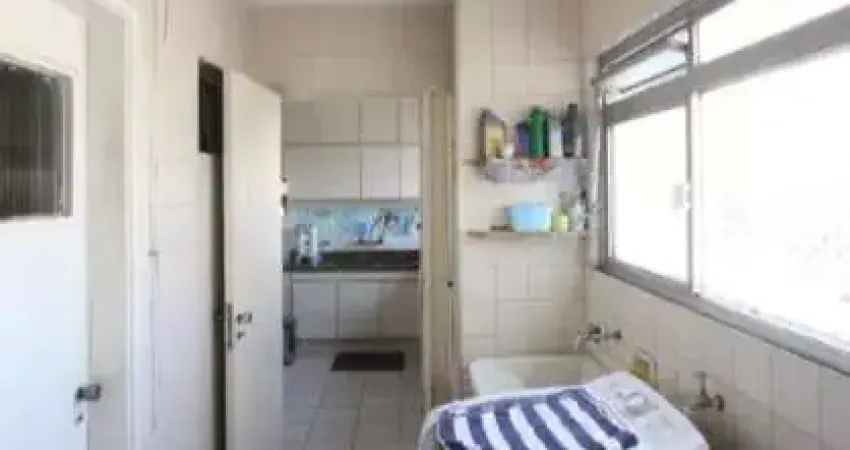 Apartamento no Condomínio Xaxim no Morumbi com 150m² 3 dormitórios 1 suíte 3 banheiros 2 vagas.