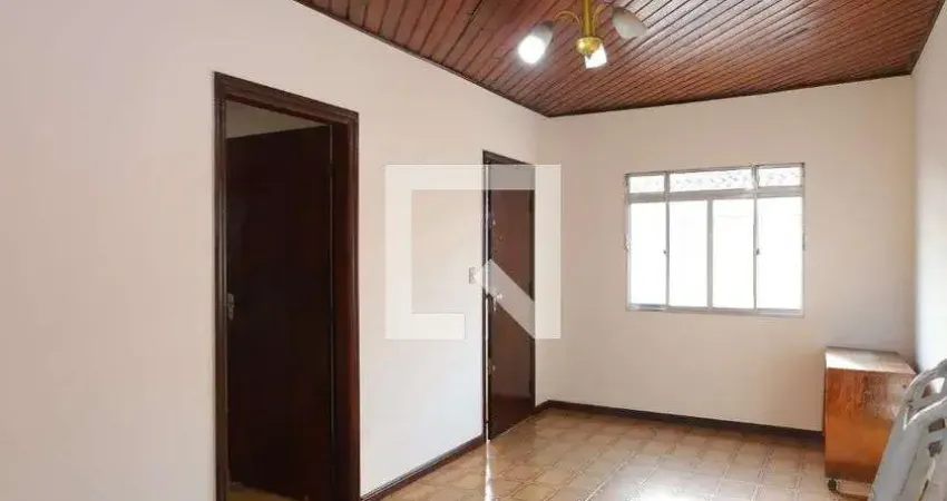 Casa com 3 quartos à venda na Rua Surucuás, 469, Itaquera, São Paulo