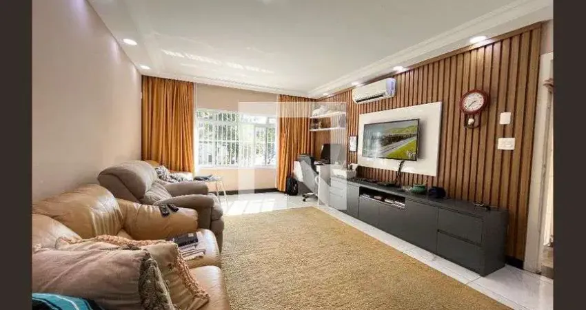 Casa com 3 quartos à venda na Rua Lussanvira, 129, Jabaquara, São Paulo